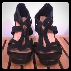 Top Moda sandals - 2/$20